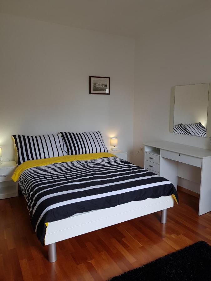 Apartment And Room Marija คิร์ก ภายนอก รูปภาพ