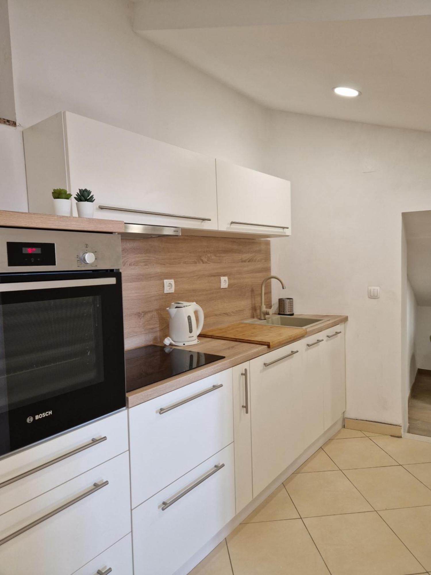 Apartment And Room Marija คิร์ก ห้อง รูปภาพ