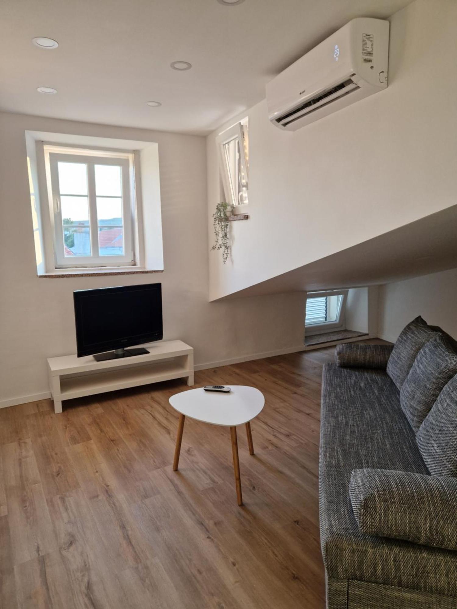 Apartment And Room Marija คิร์ก ห้อง รูปภาพ